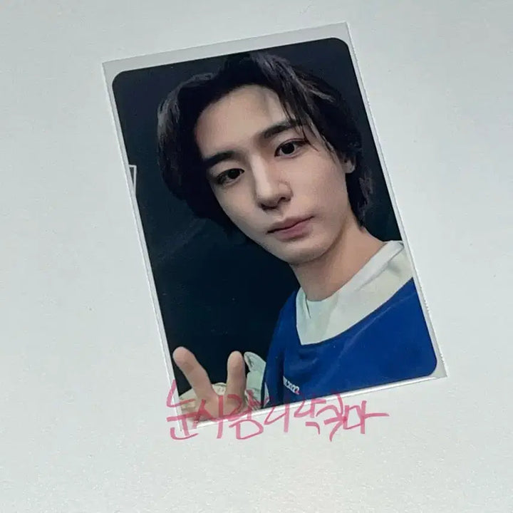[BUNJANG] BOYNEXTDOOR Music Bank Holiday Leehan Photocard / 보넥도 가요대전 홀리데이 이한 포카