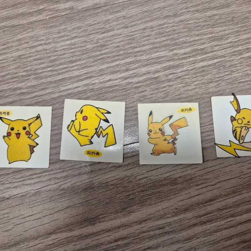 [BUNJANG] 1999 Shani Pikachu &amp; Raichu 3-Piece Stickers (Sealed &amp; Unsealed) / 1999년 샤니 구버젼 띠부씰 피카츄3종+라이츄