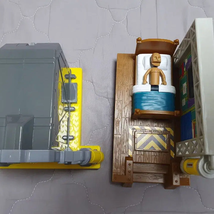 [BUNJANG] Monsters, Inc. Prop Set / 몬스터주식회사 소품 세트