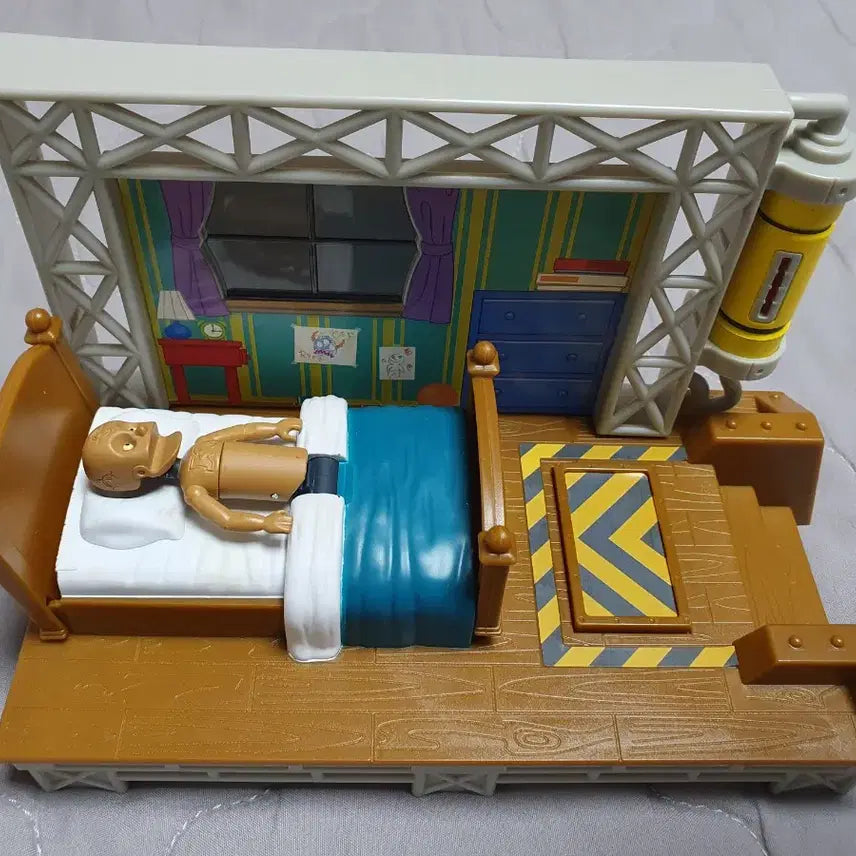 [BUNJANG] Monsters, Inc. Prop Set / 몬스터주식회사 소품 세트
