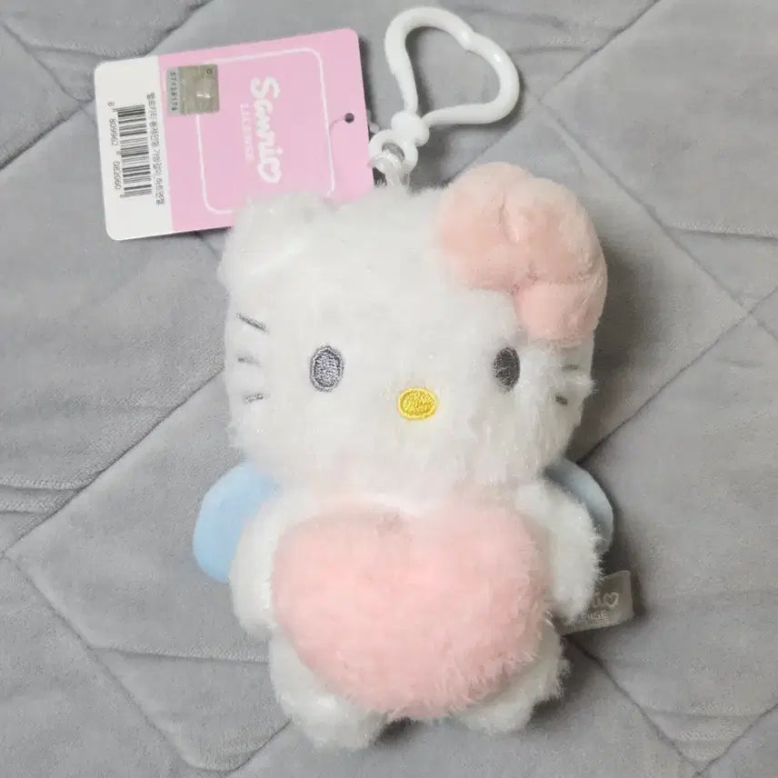 [BUNJANG] Sanrio Hello Kitty Heart Angel Plush Keychain / (새상품) 산리오 헬로키티 하트엔젤 인형 키링