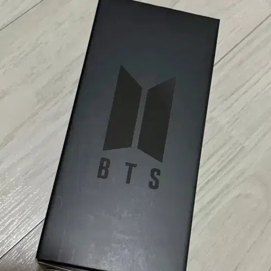 [BUNJANG] BTS Official Light Stick Ver. 4 / Bts 응원봉 ver.4 팝니다 (흥정 X)