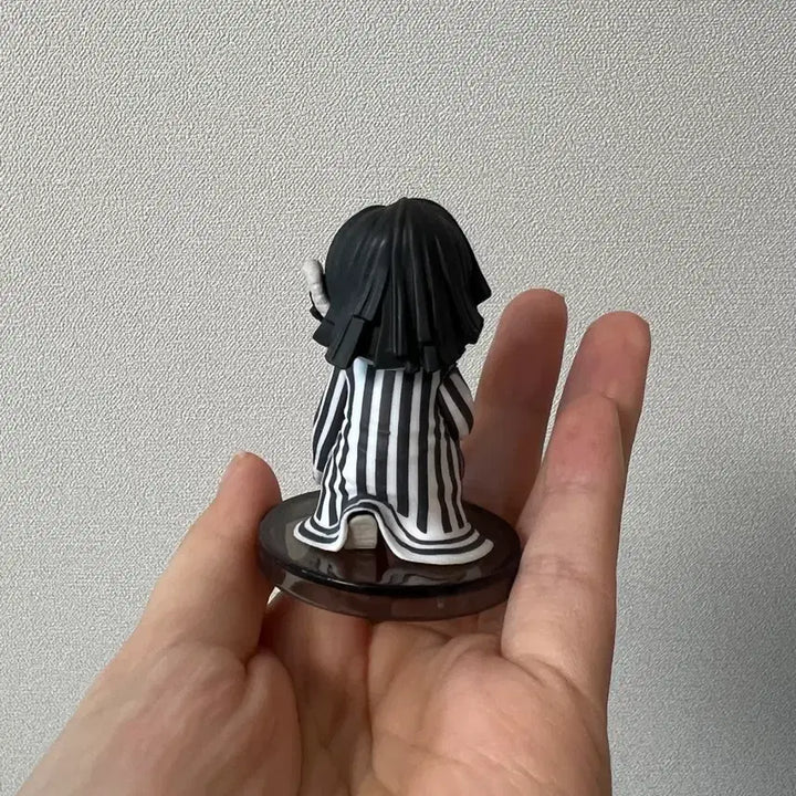 [BUNJANG] Kimetsu no Yaiba Iguro Obanai World Collectable Figure / 귀멸의 칼날 이구로 월콜 피규어