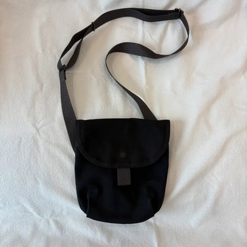 [BUNJANG] Margaret Howell x Porter PVC Light Canvas Crossbody Bag / (오늘만 할인)Margaret Howell x Porter 크로스백