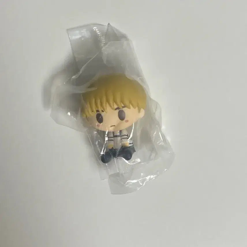 [BUNJANG] Attack on Titan Armin Ichiban Kuji Figure / 진격의 거인 아르민 이치방쿠지 제일복권 각자의 결의 H상 초코노코 피규어