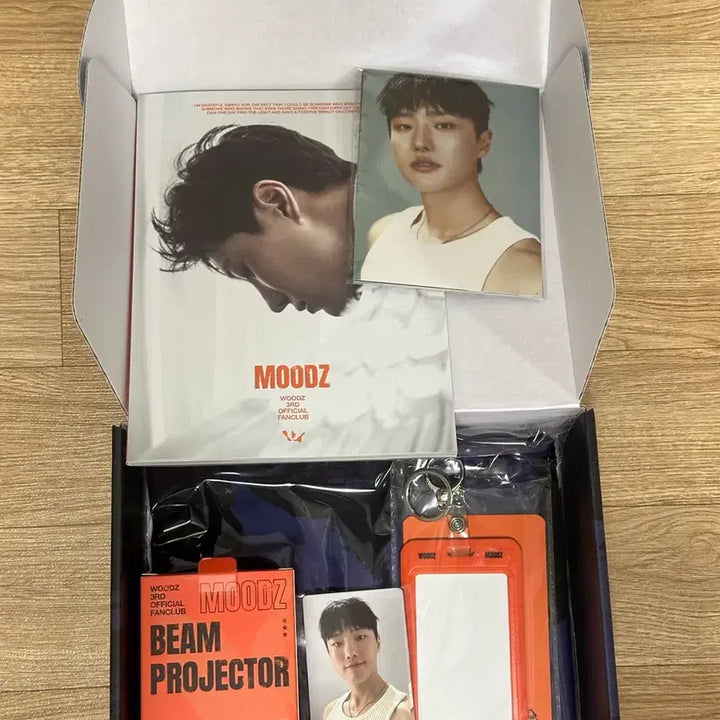 [BUNJANG] WOODZ 3rd Fanclub Kit (Excluding Slogan) / 우즈 3기 팬클럽 키트 (슬로건 제외)