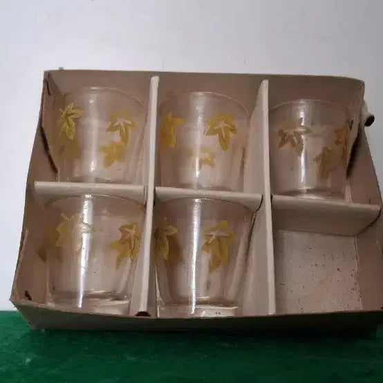 [BUNJANG] Vintage Soju Shot Glasses Set (5 Pieces) / 옛날 소주잔...
