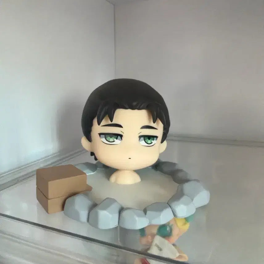 [BUNJANG] Attack on Titan Eren Hot Spring Figure / (새상품)진격의 거인. 에렌 온천 피규아