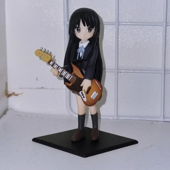 [BUNJANG] K-On! Mio Akiyama 10th Anniversary Retro Mini Figure / 케이온 미오 욘텐고 고전 미니피규어