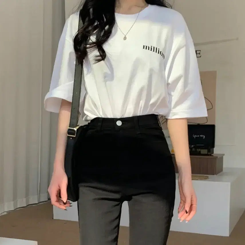 [BUNJANG] Nika Million Oversized Short-Sleeve T-Shirt - White / 니까 밀리언 오버핏 반팔티 - 화이트