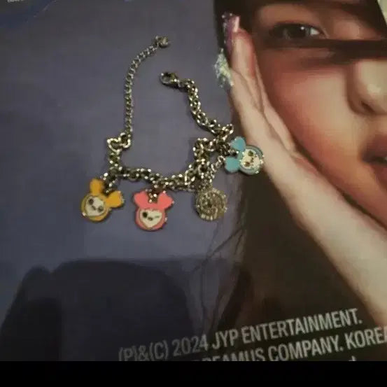 [BUNJANG] TWICE 10th Anniversary Labury Bracelet Nayeon Momo Jihyo / 트와이스 10주년 팝업 라부리 팔찌 나연 모모 지효