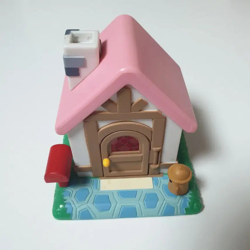 [BUNJANG] Animal Crossing Pink House Figure / 동물의숲 숲을만들자 분홍집 집 피규어