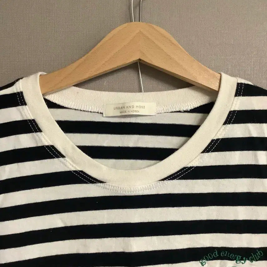 [BUNJANG] Stripe Short-Sleeve T-Shirt / 스트라이프 반팔 티셔츠 블랙/화이트