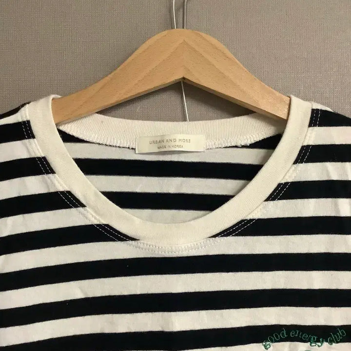 [BUNJANG] Stripe Short-Sleeve T-Shirt / 스트라이프 반팔 티셔츠 블랙/화이트