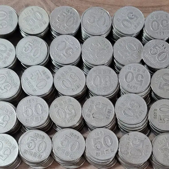 [BUNJANG] Vintage 50 Won Coin Collection Bundle (400 pcs) / 동전 사용제 구도안 50원400개 일괄