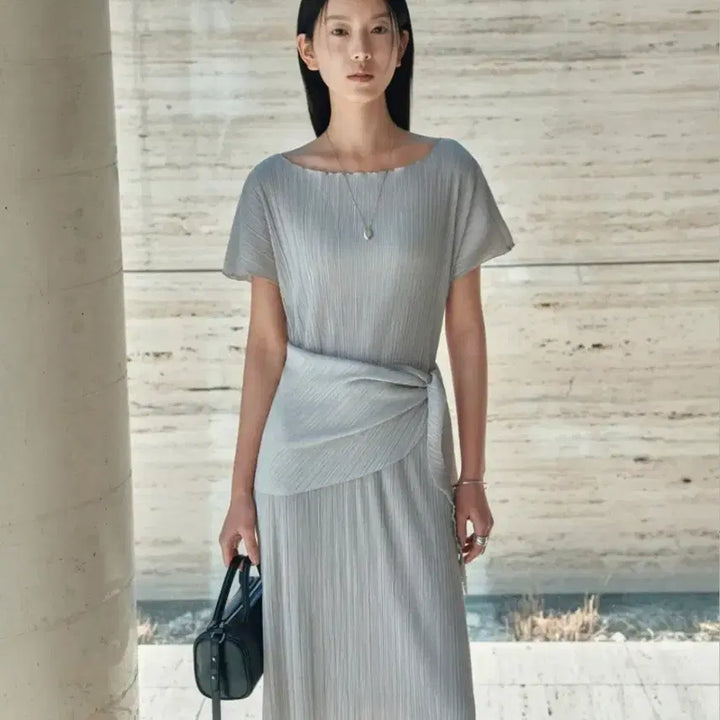 [BUNJANG] Siyaju Pleats Wrap One-Piece Dress Light Grey / (새상품)시야쥬 플리츠 랩 원피스 라이트그레이