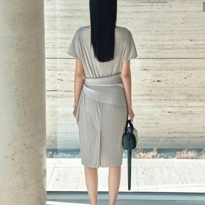 [BUNJANG] Siyaju Pleats Wrap One-Piece Dress Light Grey / (새상품)시야쥬 플리츠 랩 원피스 라이트그레이