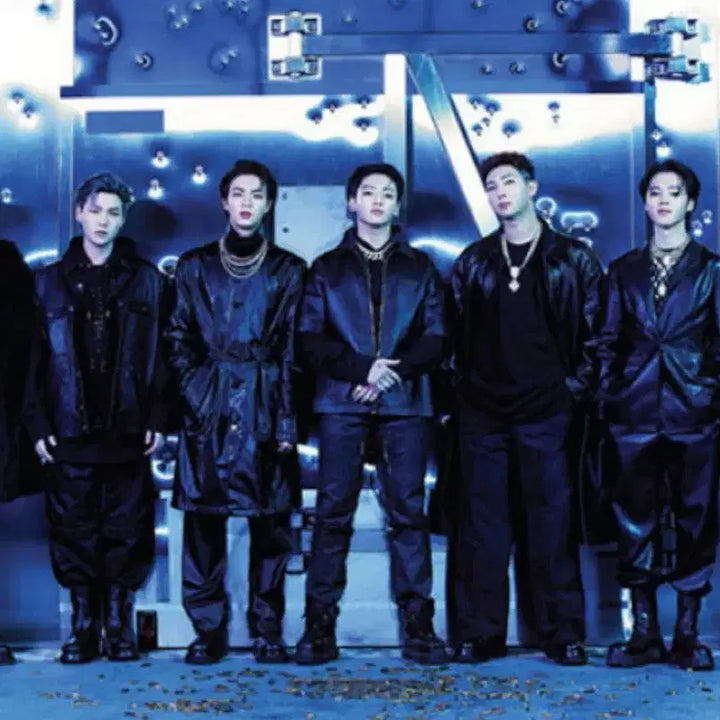 [BUNJANG] BTS Poster Bundle Set (31 Posters) / (무료배송) 방탄소년단 포스터 일괄 판매 BTS Poster 31장