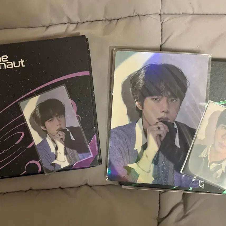 [BUNJANG] BTS Jin The Astronaut Album + Photocard / 방탄 BTS 진 디애스트로넛 The Astronaut 앨범 + 포토카드