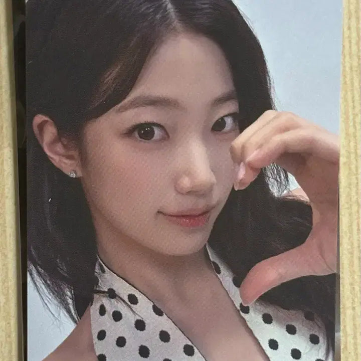 [SOLD OUT] [BUNJANG] Le Sserafim Kazuha VR Invitation Photocard / 르세라핌 vr invitation 카즈하 포카