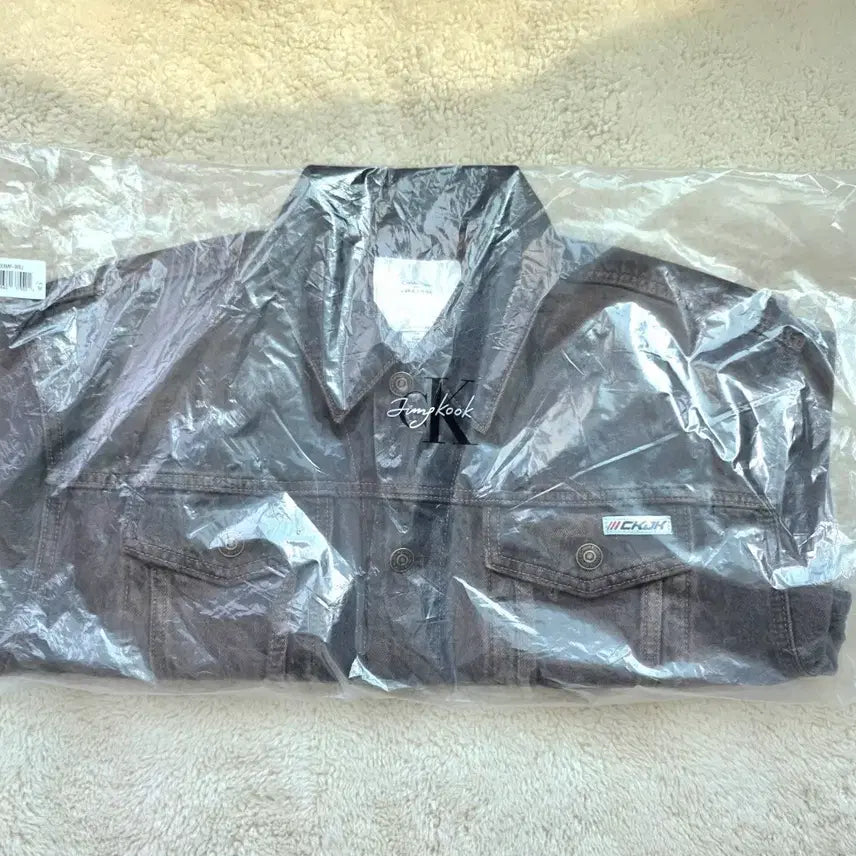 [SOLD OUT] M ) 정국 캘빈 콜라보 브라운 90s 트러커 데님 자켓 BTS CKJK