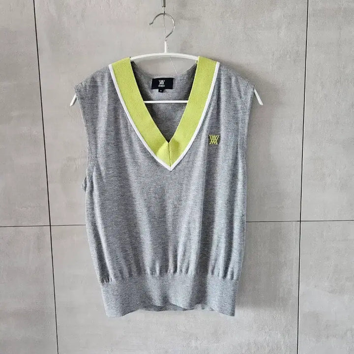 [BUNJANG] Anew Genuine Grey V-Neck Knit Vest / 어뉴 정품 회색 브이넥 니트 조끼