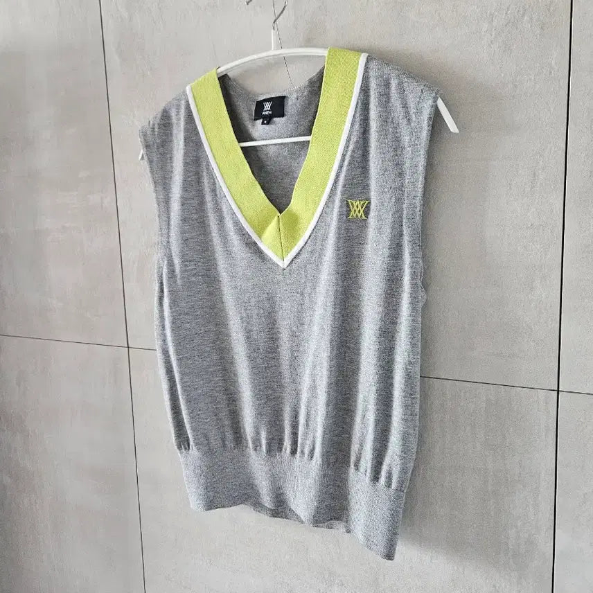 [BUNJANG] Anew Genuine Grey V-Neck Knit Vest / 어뉴 정품 회색 브이넥 니트 조끼