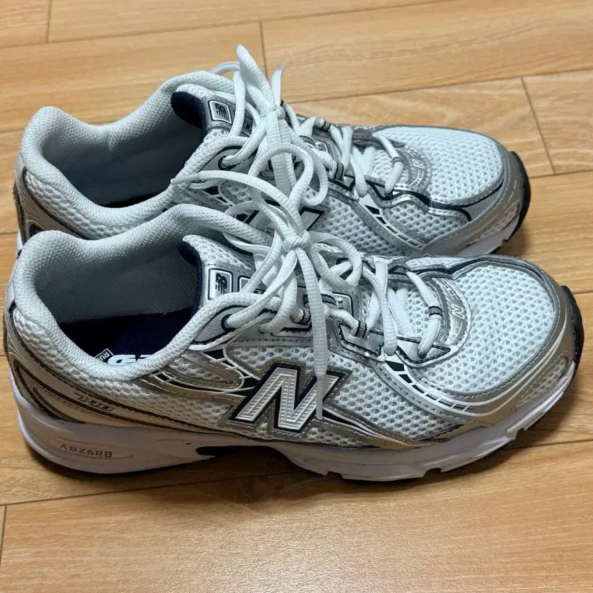 [SOLD OUT] 뉴발란스 U740WN2
