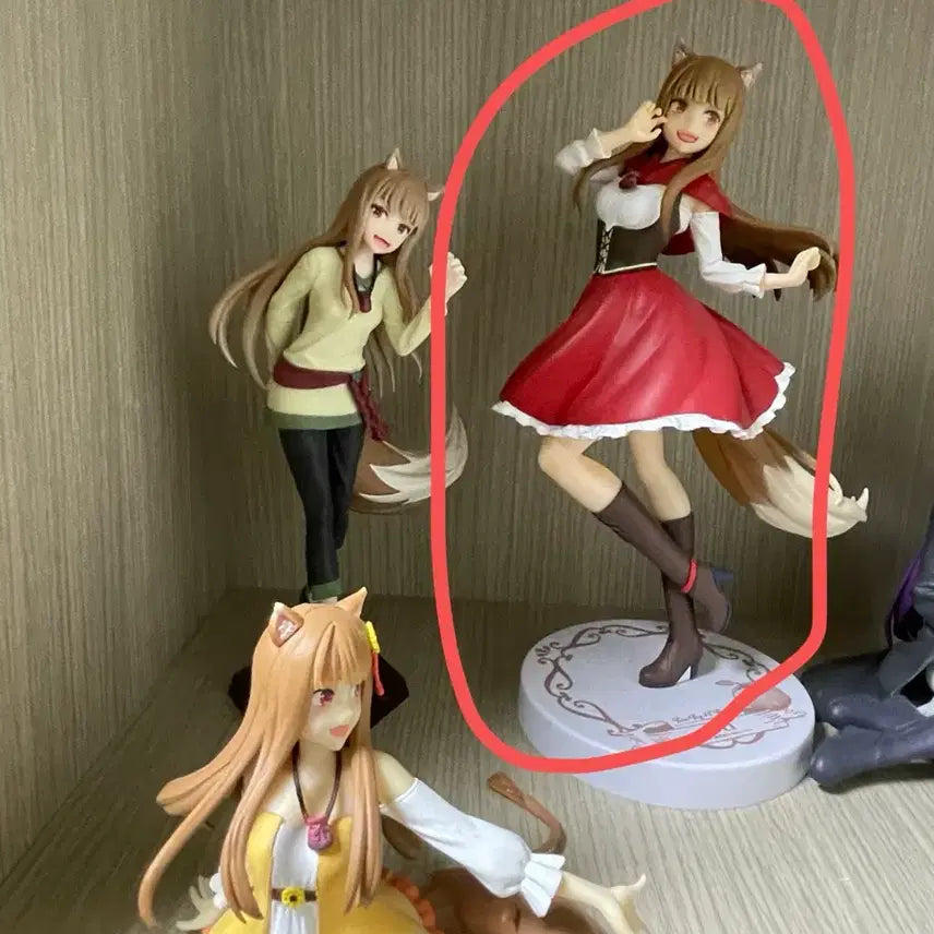 [BUNJANG] Spice and Wolf Horo Red Skirt Figure / 늑대와 향신료 피규어