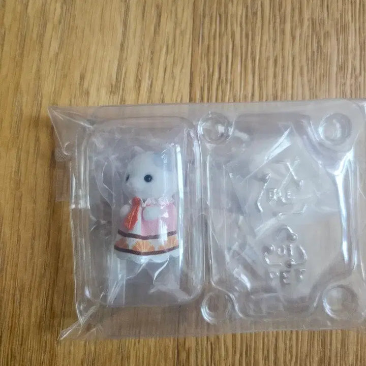 [BUNJANG] Sylvanian Families Baby Cake Party 5765 Blind Bag / 실바니안 아기 케이크 파티 5765 블라인드백