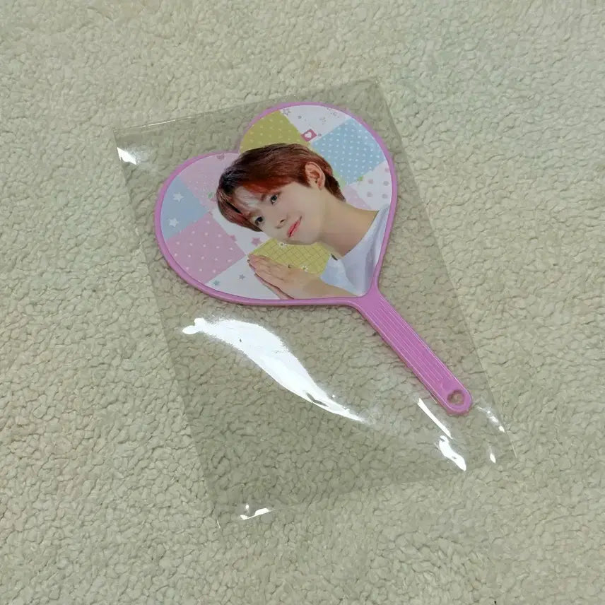 [BUNJANG] NCT WISH Yushi Awe Mini Uchiwa / 엔시티 위시 유우시 awe님 미니 우치와