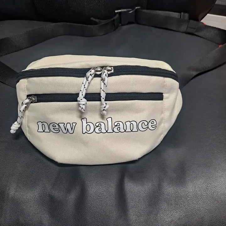 [BUNJANG] New Balance Essential Hip Pack / 뉴발란스 에센셜 힙색