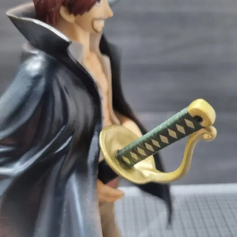 [BUNJANG] One Piece Red-Haired Shanks Great Captain Figure / 원피스 위대한선장 빨간머리 샹크스 피규어