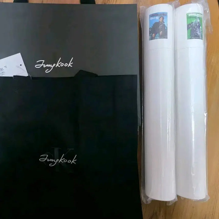 [BUNJANG] Calvin Klein Jungkook Eco Bag, Poster Set, Shopping Bag Bundle / 캘빈클라인 정국 에코백, 포스터2종류, 쇼핑백 일괄양도합니다.
