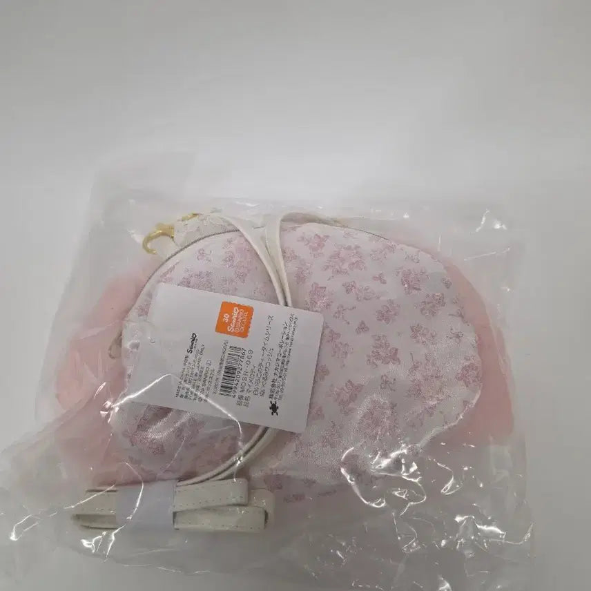 [BUNJANG] Sanrio My Melody Shiroychigo Crossbody Sacoche Bag / 산리오 마이멜로디 시로이치고 크로스백 사코슈백