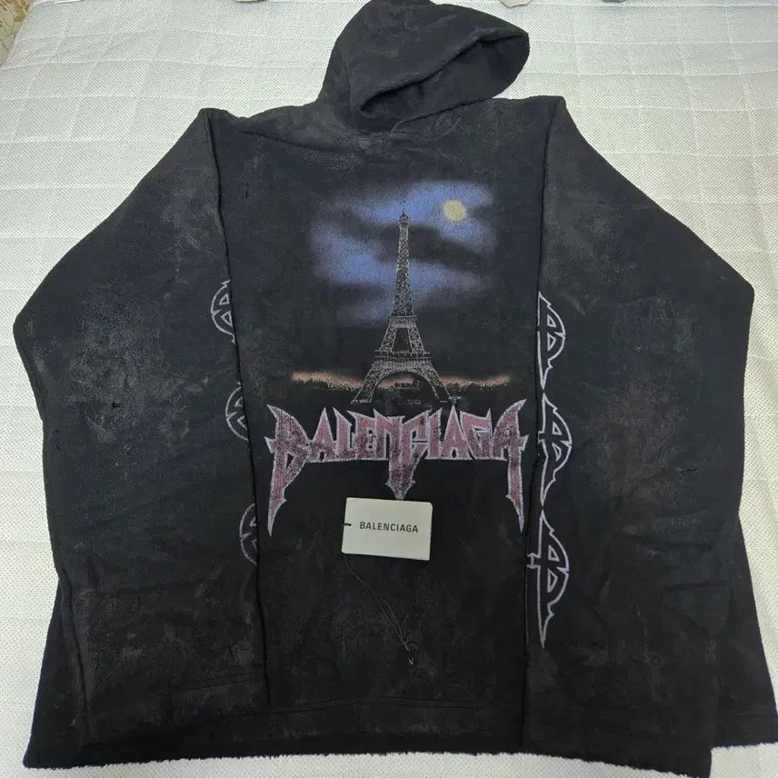 [BUNJANG] Balenciaga Paris Moon Printed Hoodie / 발렌시아가 파리스문 후드 티셔츠 후디 티 긴팔 롱 블랙 프린팅 파리 3b