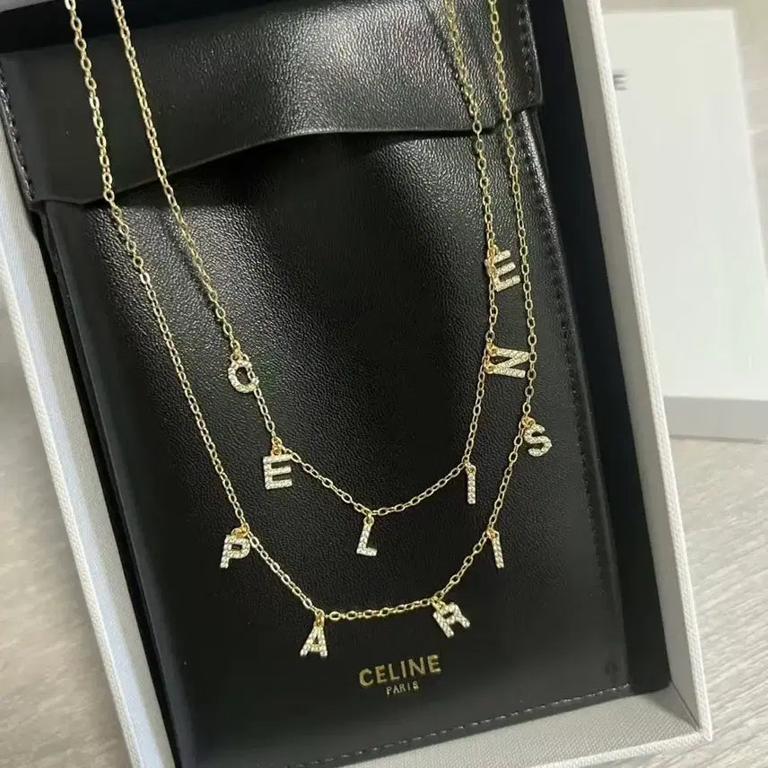 [BUNJANG] Celine PARIS Initial Necklace Gold-Plated / 셀린느 PARIS 이니셜 목걸이 금장