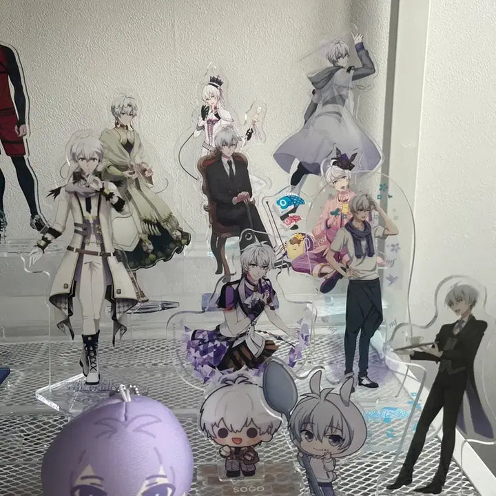 [BUNJANG] Idolish7 Sogo Osaka Acrylic Stand Bundle / 아이나나 아이돌리쉬세븐 오오사카 소고 아크릴 일괄