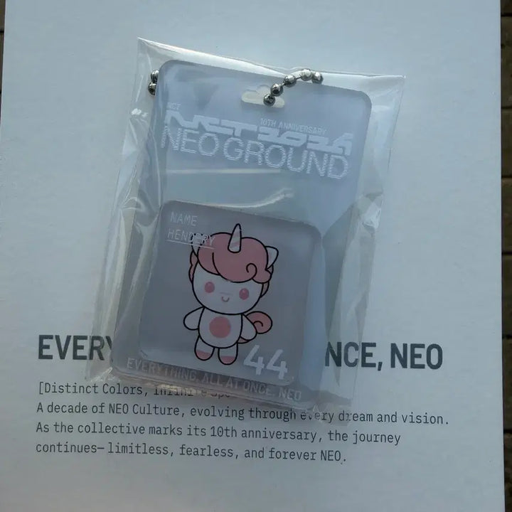 [BUNJANG] NCT Neo City 10th Anniversary Pop-Up Hendery Acrylic Keyring / NCT 엔시티 10주년 팝업 네오그라운드 wayv 헨드리 아크릴 키링