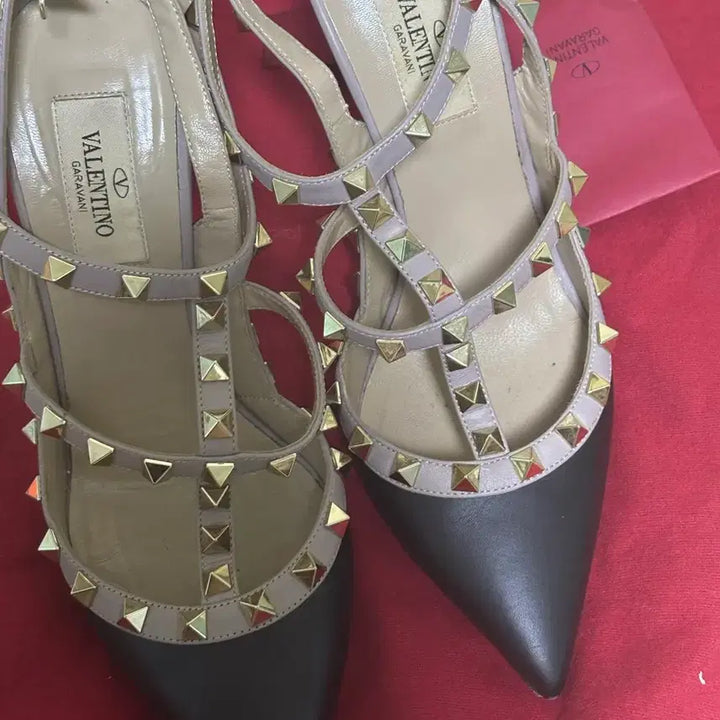 [BUNJANG] Valentino Rockstud Heel Black / 발렌티노 락스터드 힐 블랙 37