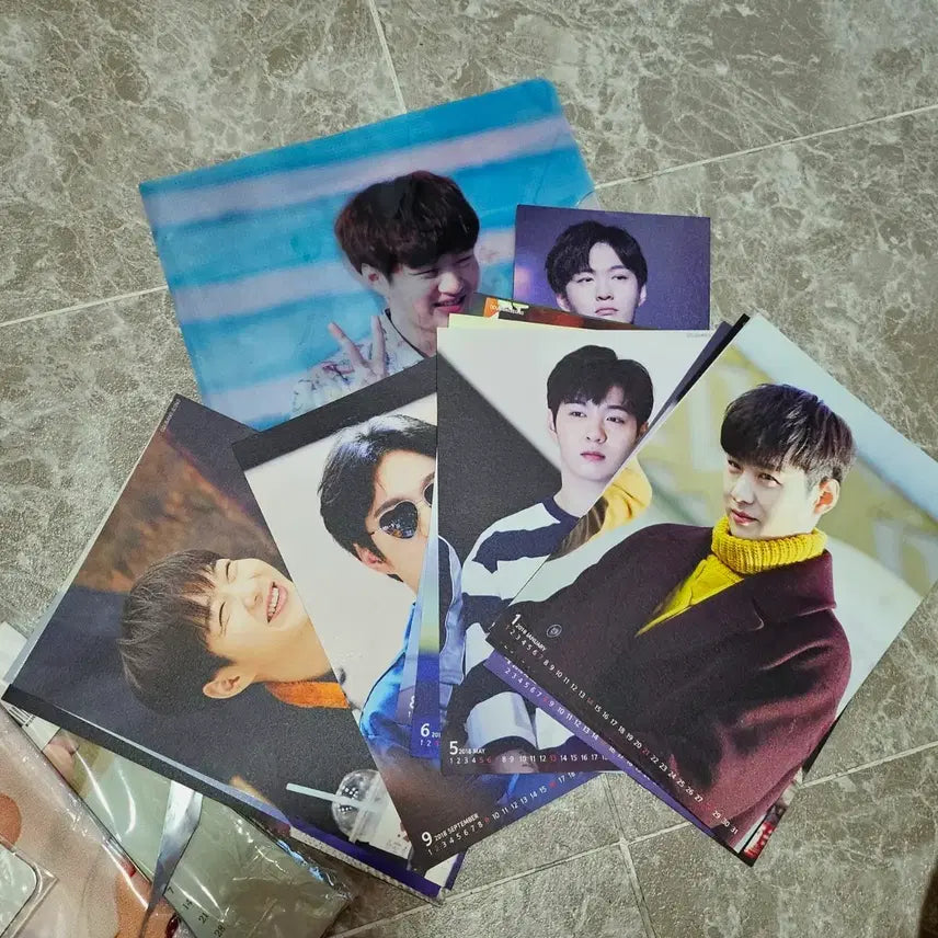 [BUNJANG] BTOB Lee Changsub Official Goods L-Folder Photocard Set / 비투비 이창섭 굿즈 비공굿 파일 사진 앨범 멜로디
