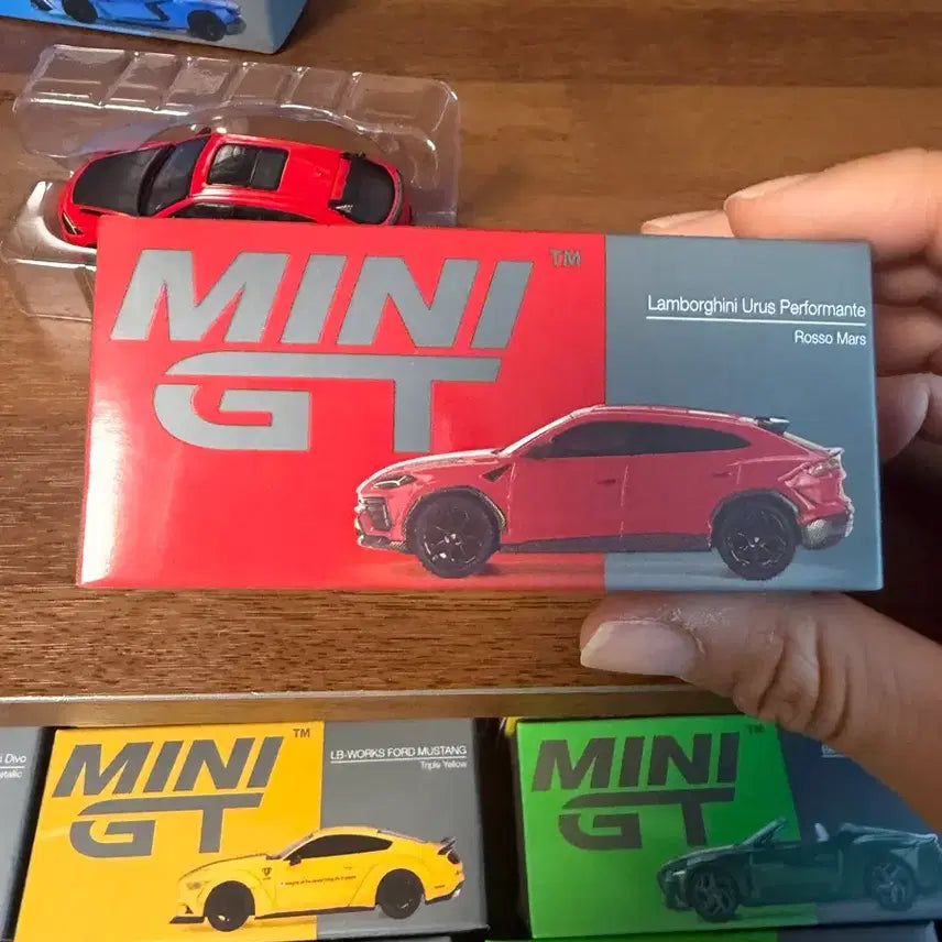 [BUNJANG] Mini GT Lamborghini Urus Red (China Domestic Version) / 미니지티 람보르기니 우루스 레드 (중국내수용)