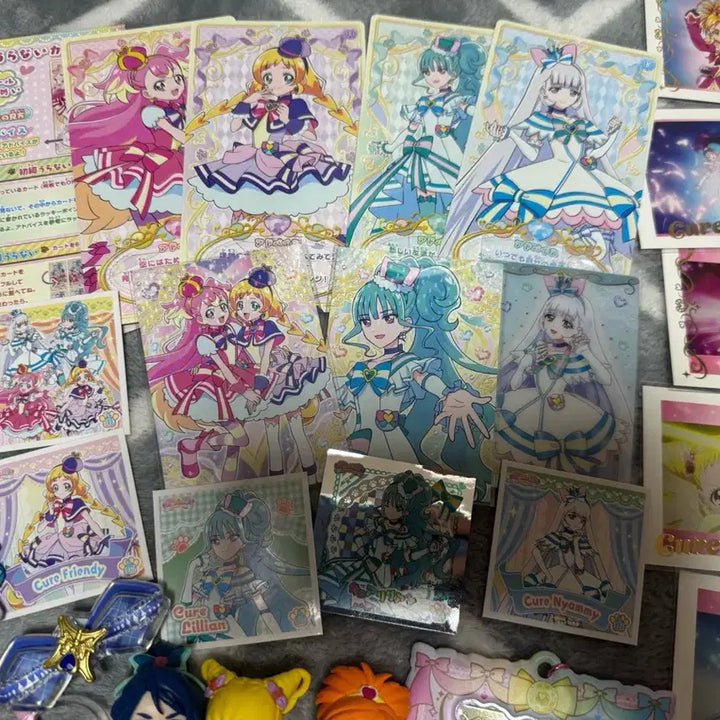 [BUNJANG] Pretty Cure Goods Bundle (Cards, Stickers, Tins, Keychains, Figures) / 프리큐어 굿즈 일괄
