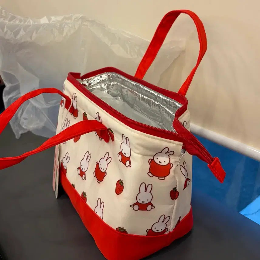 [BUNJANG] Miffy Red Strawberry Pattern Tote Cooler Bag / 미피 빨강 딸기 패턴 토트 보냉백