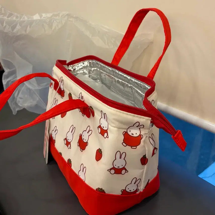 [BUNJANG] Miffy Red Strawberry Pattern Tote Cooler Bag / 미피 빨강 딸기 패턴 토트 보냉백