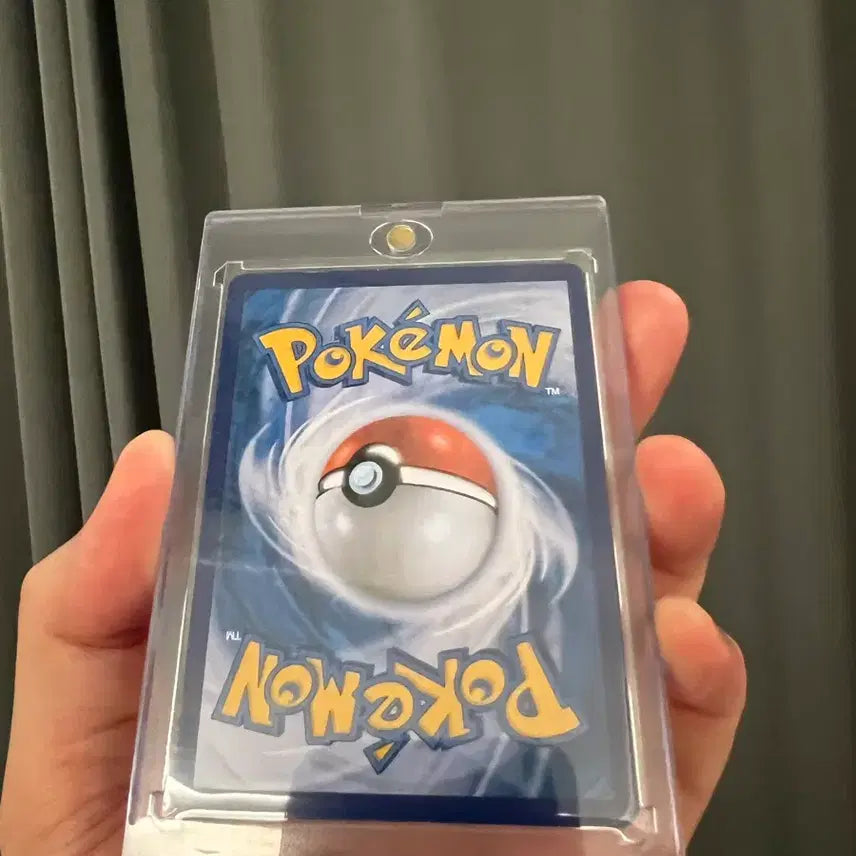 [BUNJANG] Pokemon Pikachu VMAX UR Gold Rare Card / 포켓몬카드 피카츄 VMAX UR 골드 레어