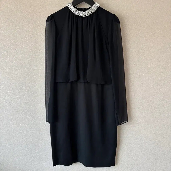[SOLD OUT] [정품] MOJO S.PHINE 모조에스핀 진주 넥 원피스