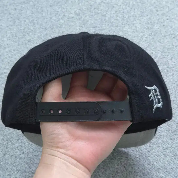 [SOLD OUT] FREE 엠엘비 캡 모자 | 0522C15