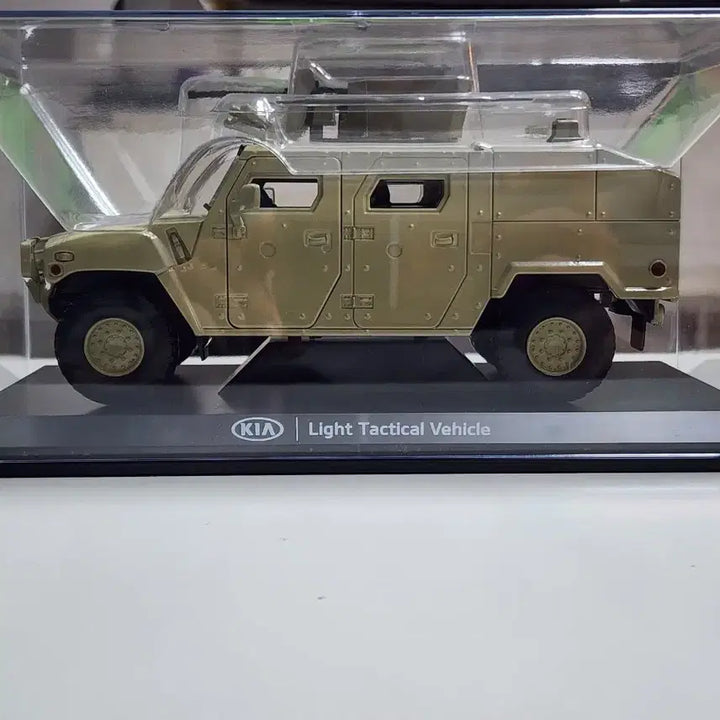 [BUNJANG] 1:24 Kia KLTV Military Tactical Vehicle Diecast Model / 1:24 기아 KLTV 군용 전술차량 국산 다이캐스트