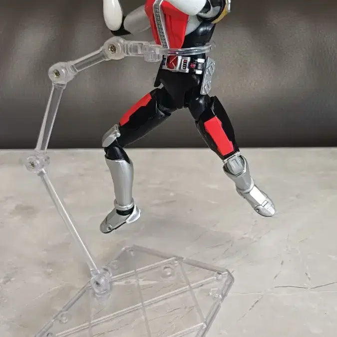 [BUNJANG] Bandai S.H.Figuarts Kamen Rider Den-O Sword Form Action Figure / 가면라이더 덴오 소드폼 shf